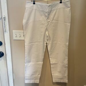 Soft Surroundings white pants​